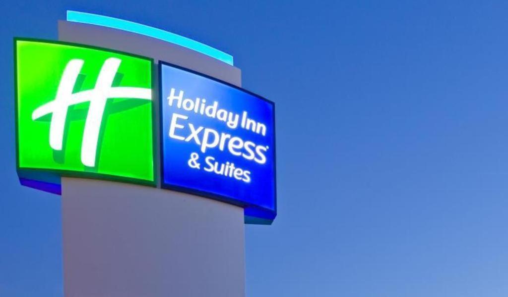 Holiday Inn Express&Suites Brentwood Exterior foto